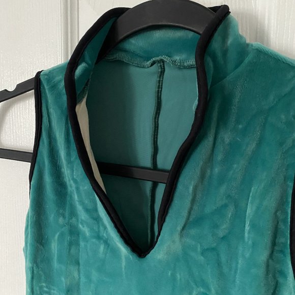 Velvet Green Capezio Leotard - Picture 3 of 3